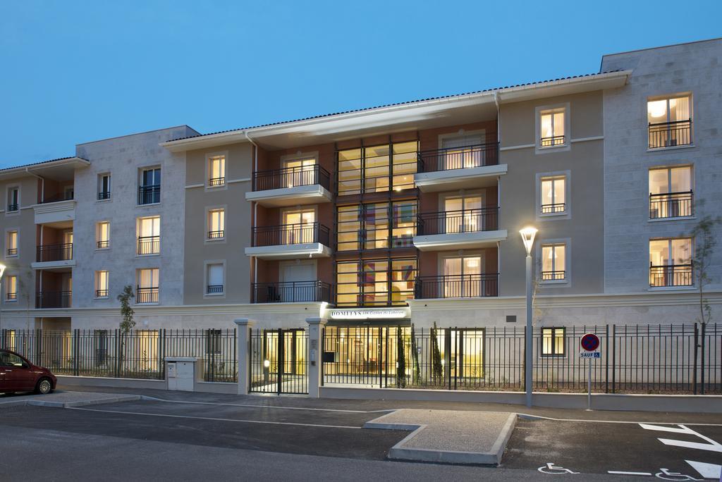 Domitys Les Cigales Du Luberon Aparthotel Cavaillon Exteriör bild