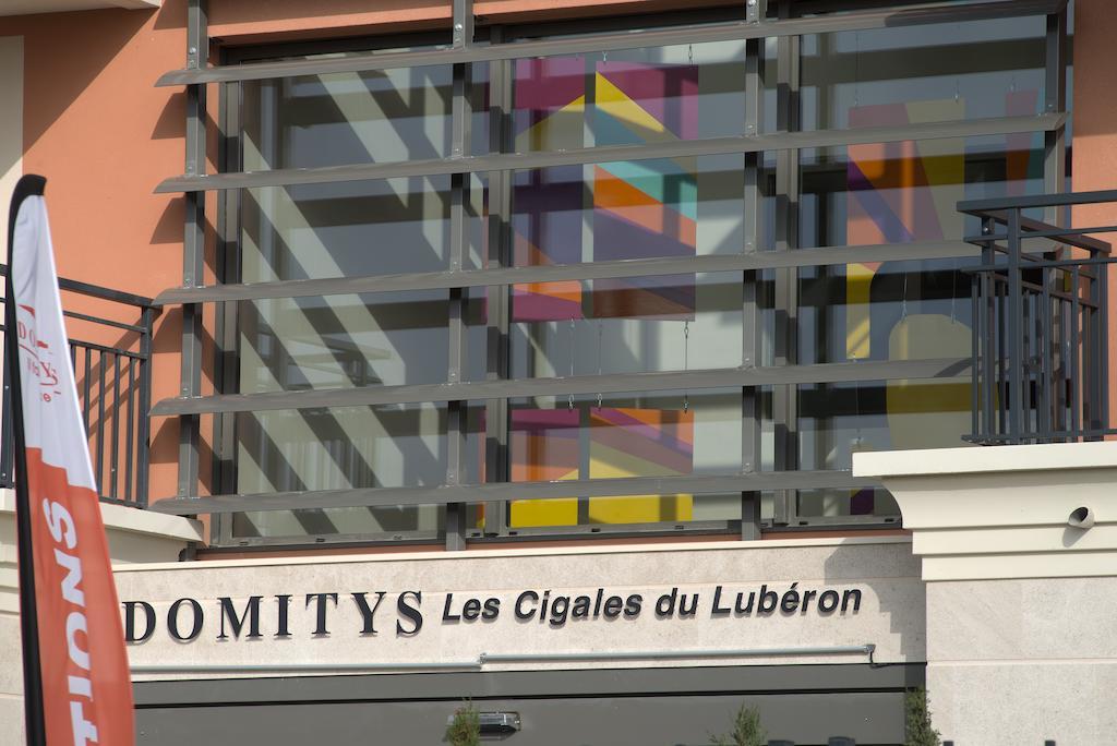 Domitys Les Cigales Du Luberon Aparthotel Cavaillon Exteriör bild