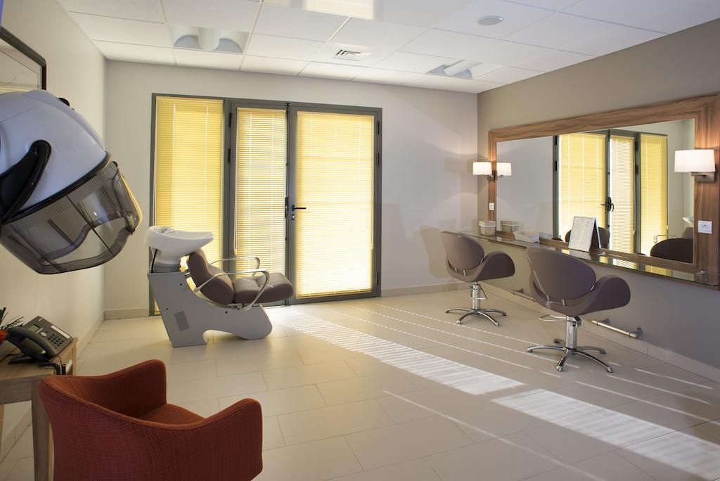 Domitys Les Cigales Du Luberon Aparthotel Cavaillon Exteriör bild